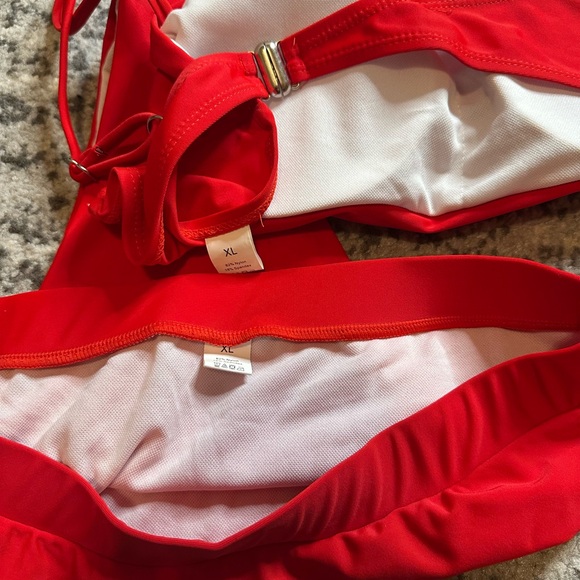 Red Bikini Set - Picture 6 of 6